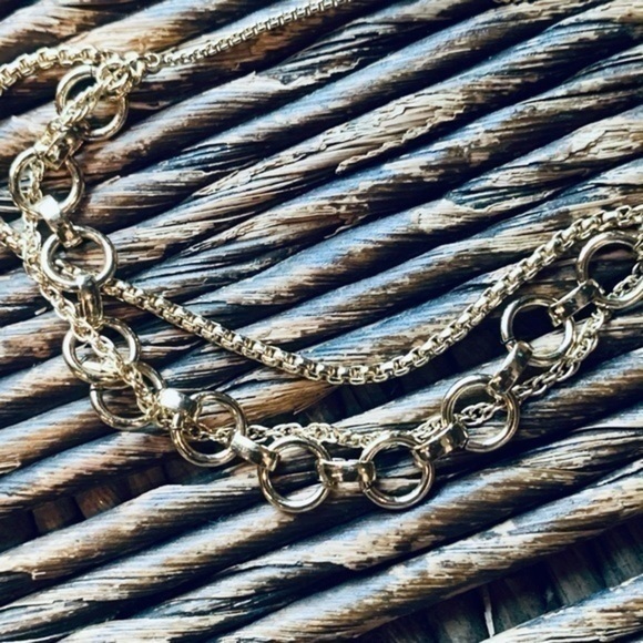 ✨💛 Gold Tone Three Chain Multi Chain Bracelet Slider ✨ - Picture 7 of 8